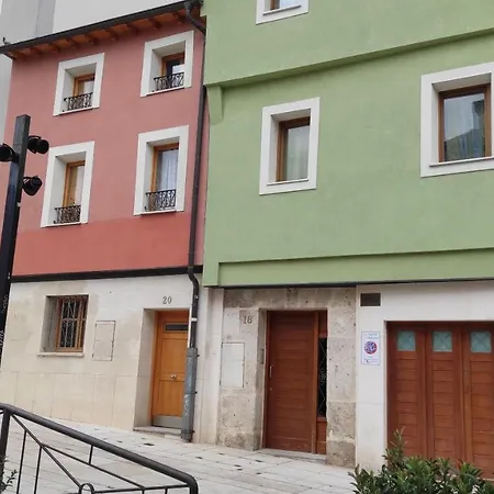 Con Encanto En Casco Histórico De Burgo