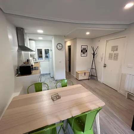 Con Encanto En Casco Histórico De Apartamento Burgo
